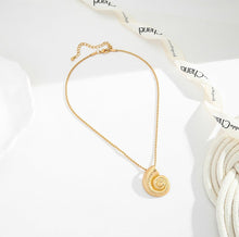 将图片加载到图库查看器，Gold Pendant Necklace for Women – view 5