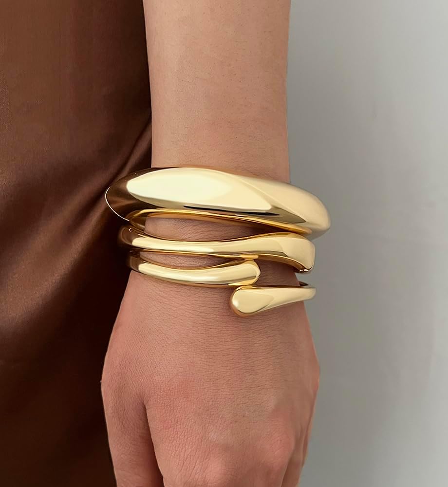 25 Pcs Gold Rings & 3 Pcs Gold Bangles