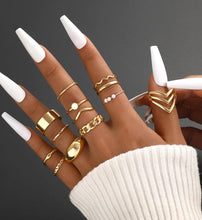 将图片加载到图库查看器，25 Pcs Gold Stackable Ring Set for Women, Chunky Knuckle Finger Midi Rings, Silver Simple Stacking Cute Rings Pack Trendy Stuff Jewelry Gift
