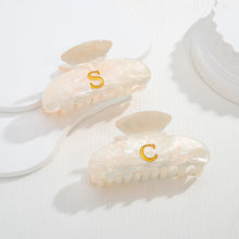 将图片加载到图库查看器，Acrylic Letter C Hair Clips – view 6