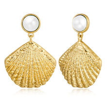 Load image into Gallery viewer, Seashell Stud Earrings For Women – view 10
