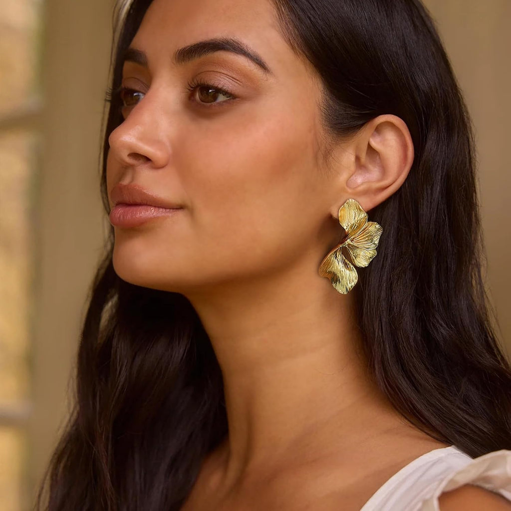 Chunky Gold Hoop Earrings — 40 Pairs, Mixed Styles