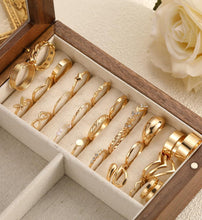 将图片加载到图库查看器，36 Pairs Gold Earrings+25pcs Gold Rings – view 4
