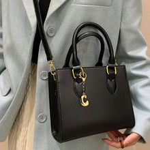将图片加载到图库查看器，Gold Bubble Initial Keychain For Women