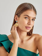 Load image into Gallery viewer, Gold Shell Stud Earrings