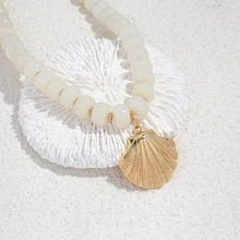 Load image into Gallery viewer, Colorful Beaded Shell Necklace Gold Seashell Pendant – view 5